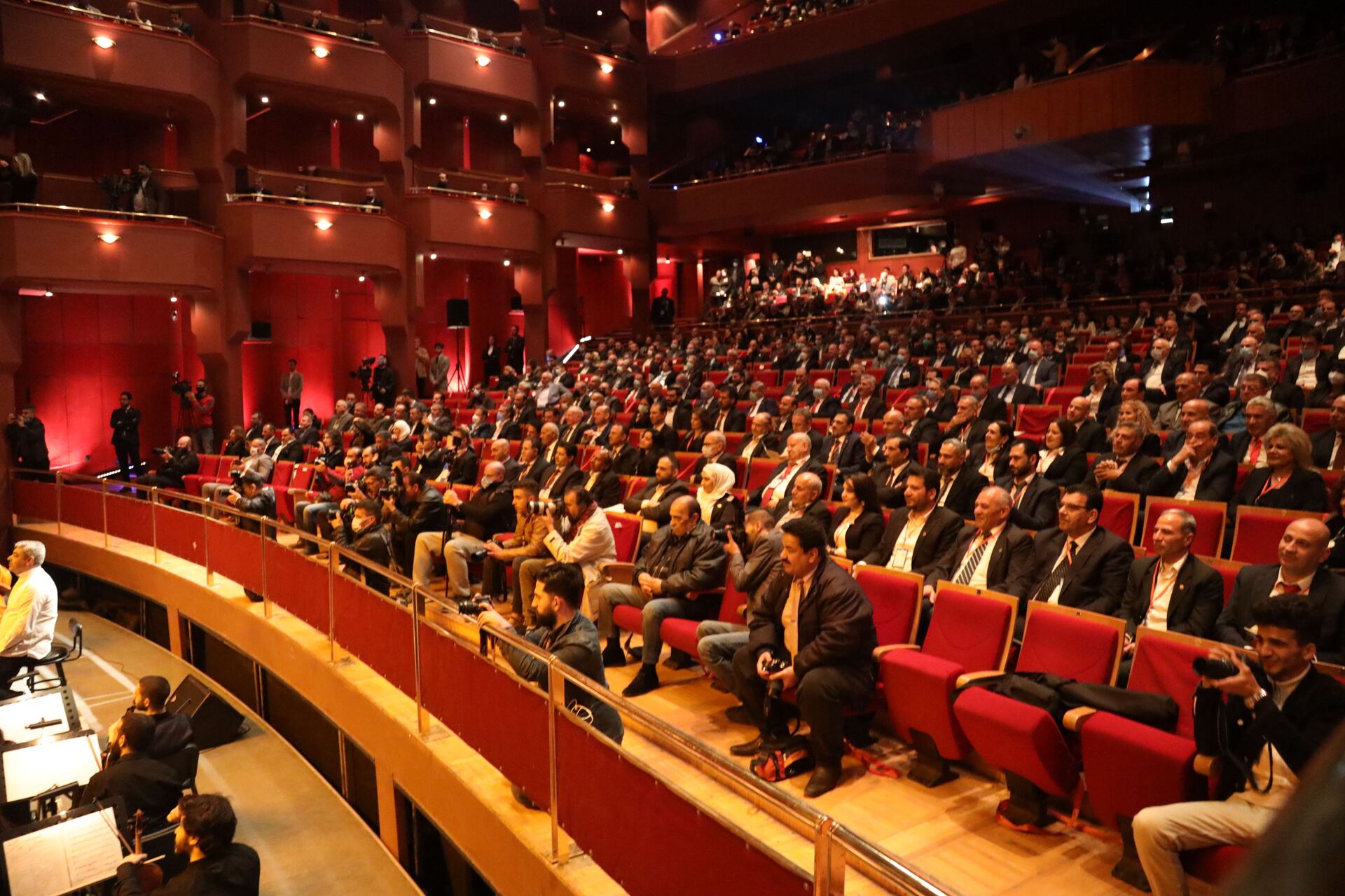 الرياضيون السوريون يحتفلون بالعيد الذهبي لاتحادهم... ورسالة من الأسد - سبوتنيك عربي, 1920, 02.03.2021