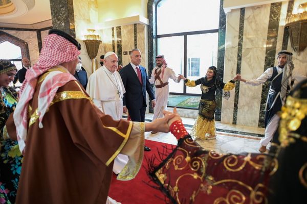 مراسم استقبال البابا فرانسيس بحضور رئيس وزراء العراق مصطفي الكاظمي في بغداد، العراق 5 مارس 2021 - سبوتنيك عربي