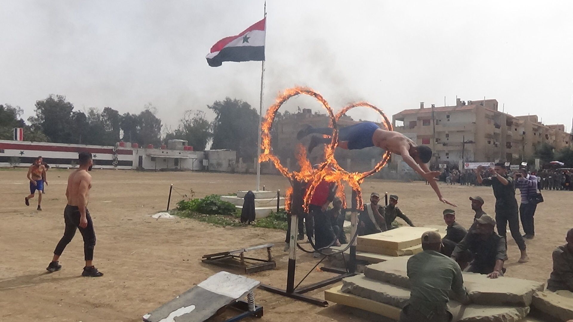 أبناء القبائل العربية في شرق سوريا ينخرطون بسلك الشرطة لمواجهة الوجود الأمريكي - سبوتنيك عربي, 1920, 10.03.2021