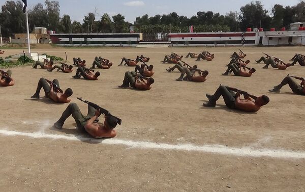 أبناء القبائل العربية في شرق سوريا ينخرطون بسلك الشرطة لمواجهة الوجود الأمريكي - سبوتنيك عربي