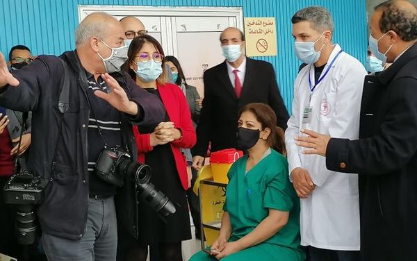 انطلاق حملة التطعيم ضد كورونا في تونس باستخدام لقاح سبوتنيك انطلاق حملة التطعيم ضد كورونا في تونس باستخدام لقاح سبوتنيك - سبوتنيك عربي