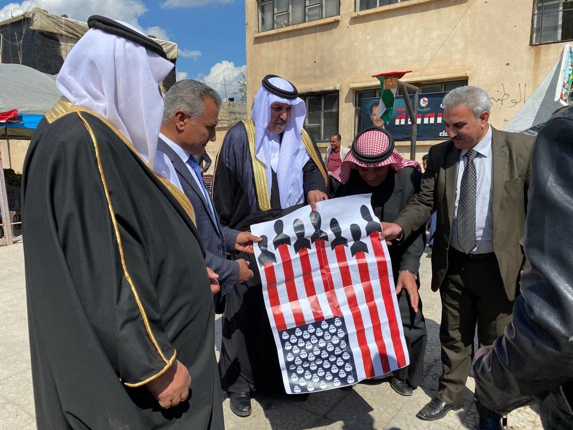 قبيلة طيء العربية: ندعم ترشح الأسد للانتخابات الرئاسية ونشكر مواقف روسيا العادلة... صور وفيديو قبيلة طيء العربية: ندعم ترشح الأسد للانتخابات الرئاسية ونشكر مواقف روسيا العادلة... صور وفيديو - سبوتنيك عربي, 1920, 20.03.2021