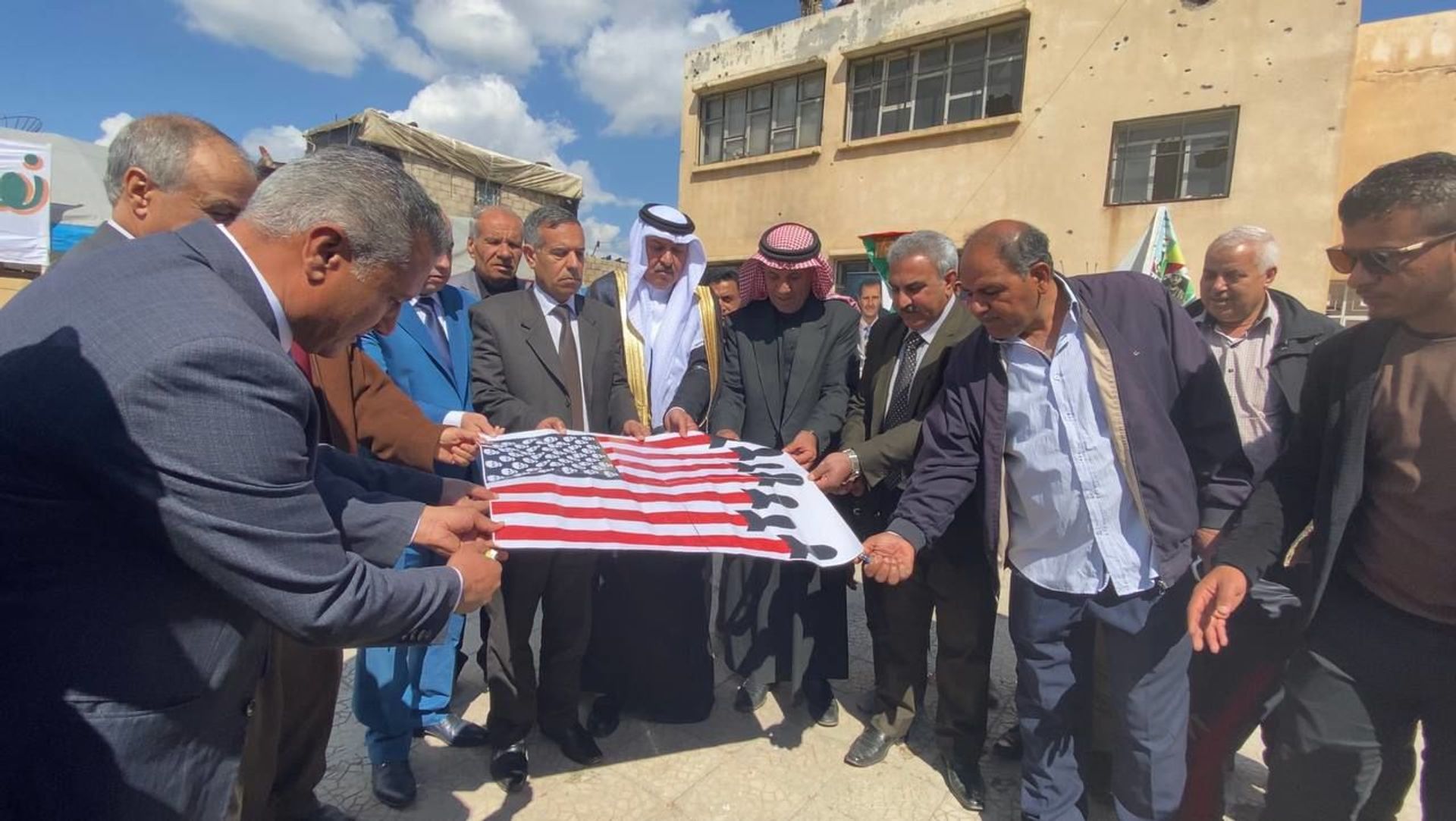 قبيلة طيء العربية: ندعم ترشح الأسد للانتخابات الرئاسية ونشكر مواقف روسيا العادلة... صور وفيديو قبيلة طيء العربية: ندعم ترشح الأسد للانتخابات الرئاسية ونشكر مواقف روسيا العادلة... صور وفيديو - سبوتنيك عربي, 1920, 20.03.2021