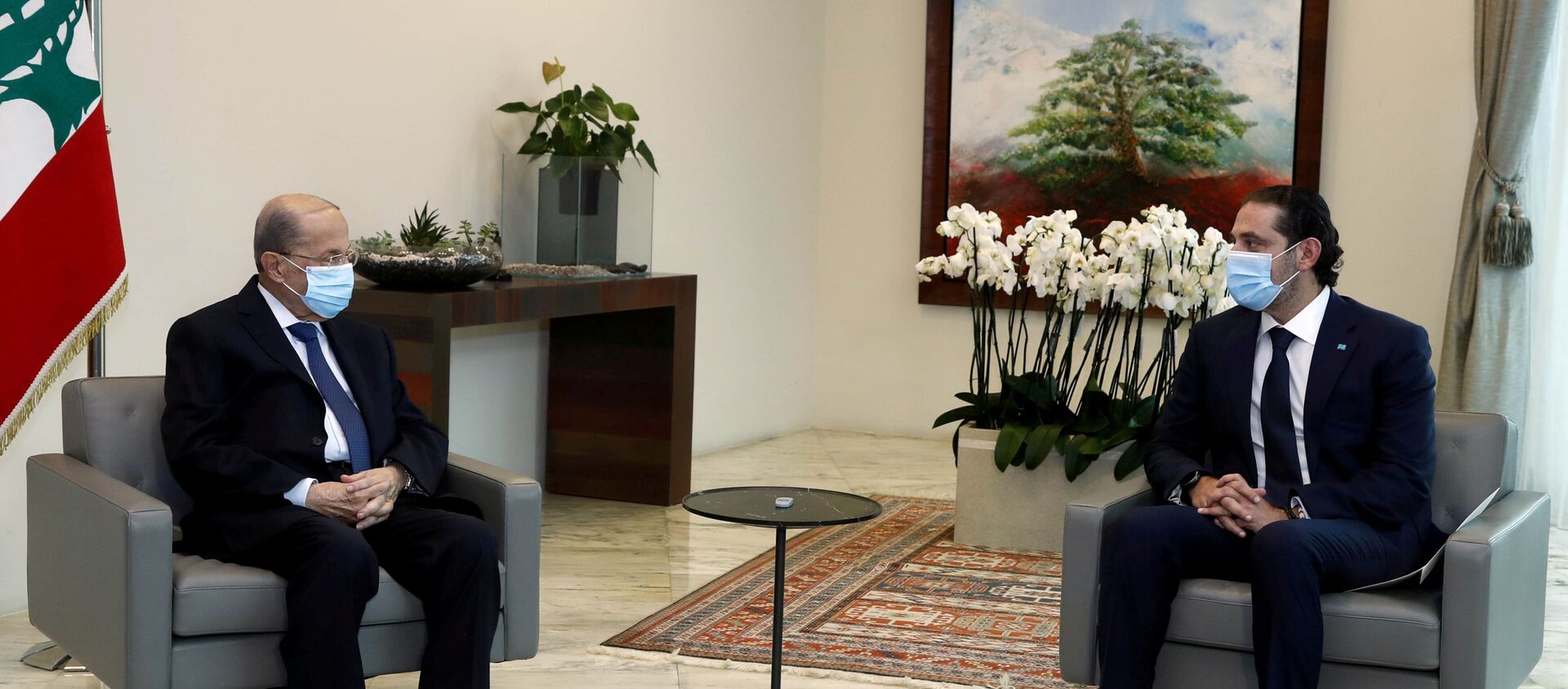 الرئيس اللبناني ميشال عون ورئيس الحكومة المعين سعد الحريري في قصر بعبدا، لبنان 18 مارس 2021 - سبوتنيك عربي, 1920, 02.06.2021