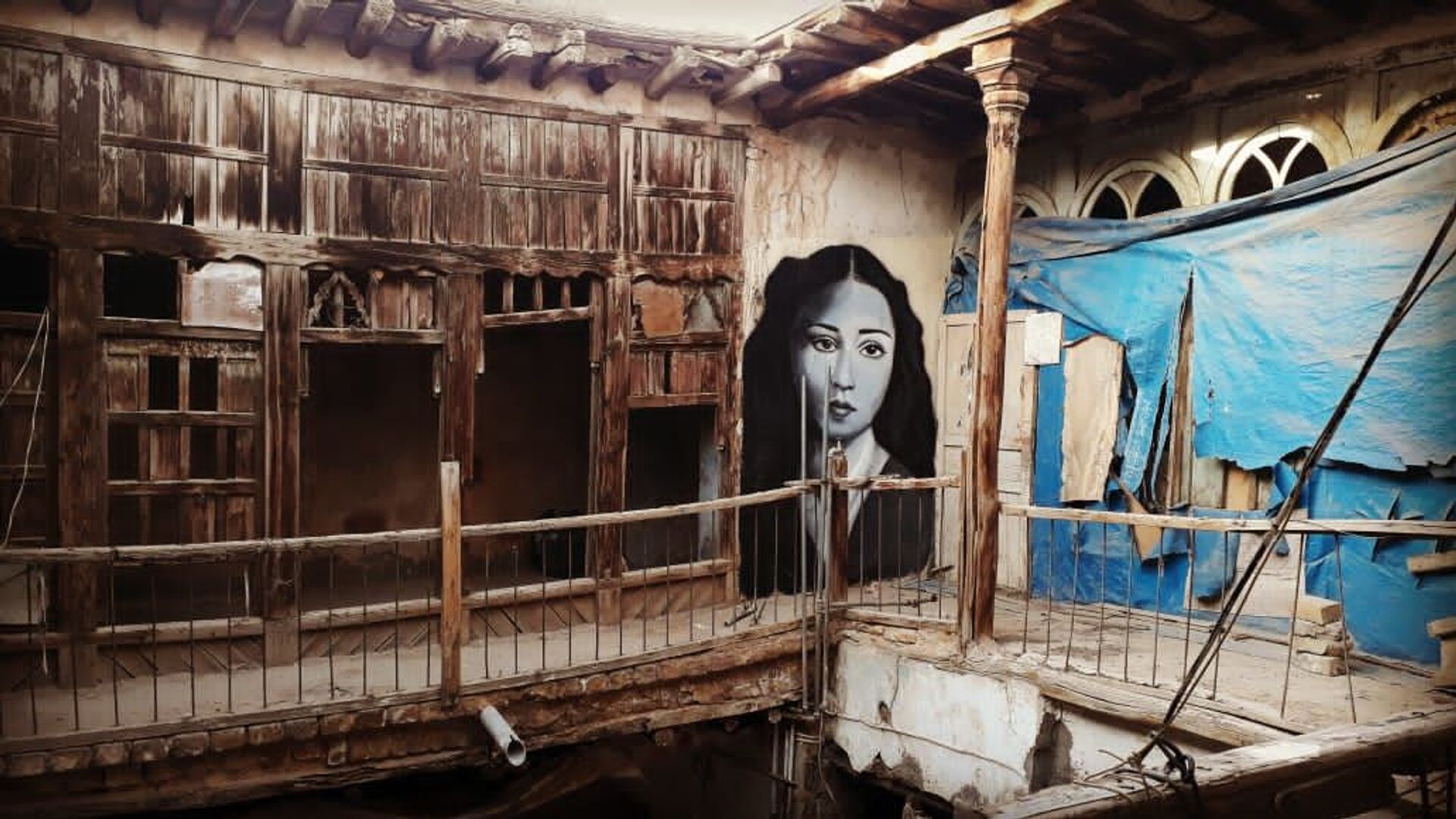 وجوه الحسناوات تزين الأحياء البغدادية القديمة... صور   - سبوتنيك عربي, 1920, 04.04.2021