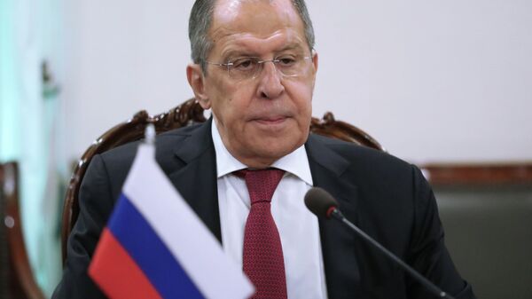 زيارة وزير الخارجية الروسية سيرغي لافروف إلى إسلام آباد، ولقائه مع نظيره الباكستاني شاه محمود قريشي، باكستان 7 أبريل 2021 - سبوتنيك عربي