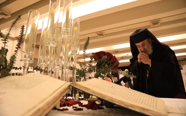 افتتاح معرض الأيقونة الثاني في قاعات الصليب المقدس في دمشق، سوريا 9 أبريل 2021 افتتاح معرض الأيقونة الثاني في قاعات الصليب المقدس في دمشق، سوريا 9 أبريل 2021 - سبوتنيك عربي