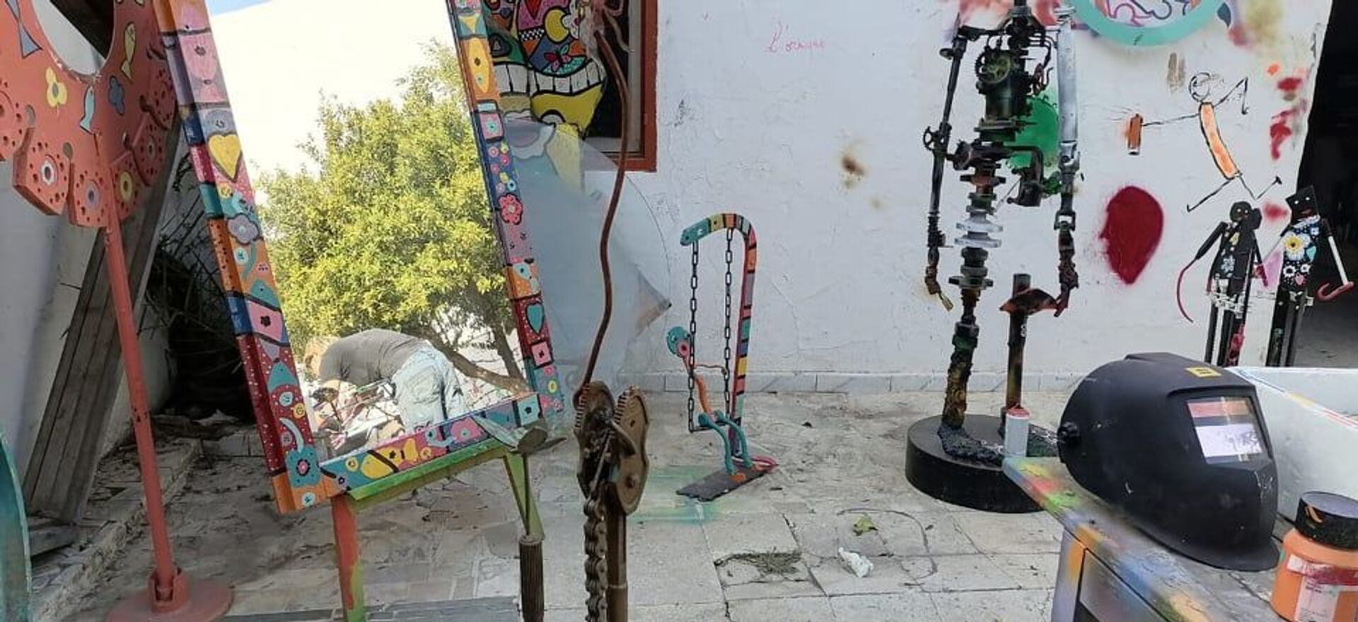 مستودع لتحويل الخردة إلى قطع فنية في تونس - سبوتنيك عربي, 1920, 13.04.2021