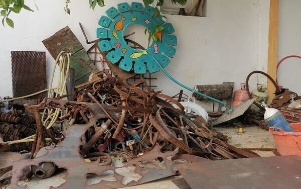 مستودع لتحويل الخردة إلى قطع فنية في تونس مستودع لتحويل الخردة إلى قطع فنية في تونس - سبوتنيك عربي