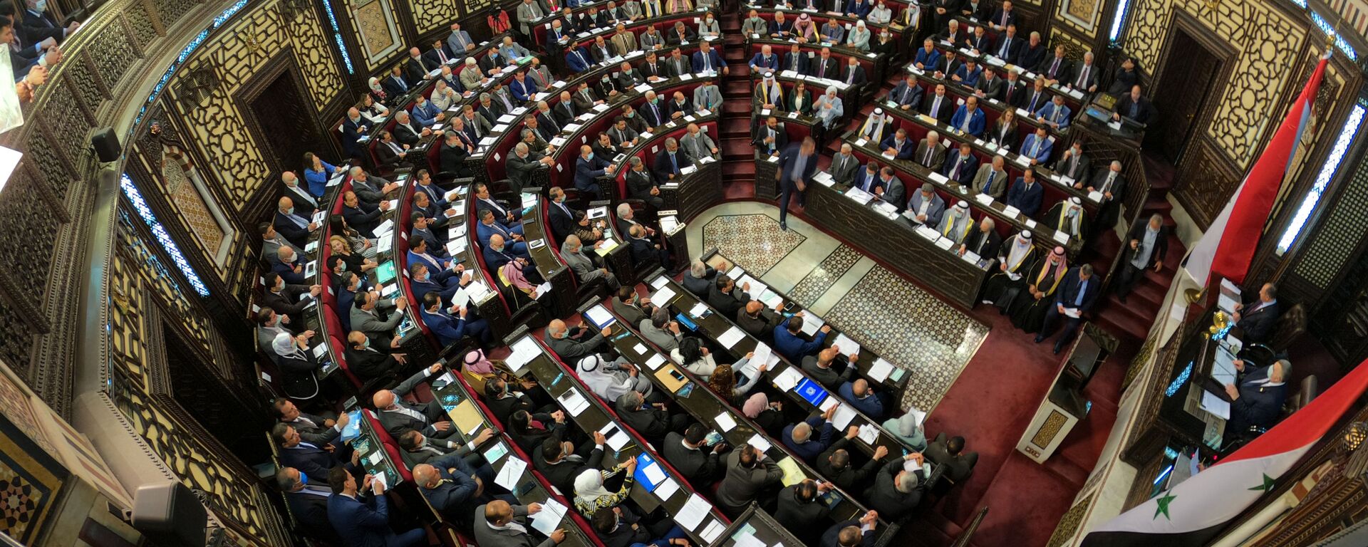 جلسة استثنائية عقدها مجلس الشعب السوري، إيذانا بإطلاق منافسات الانتخابات الرئاسية - سبوتنيك عربي, 1920, 03.10.2025