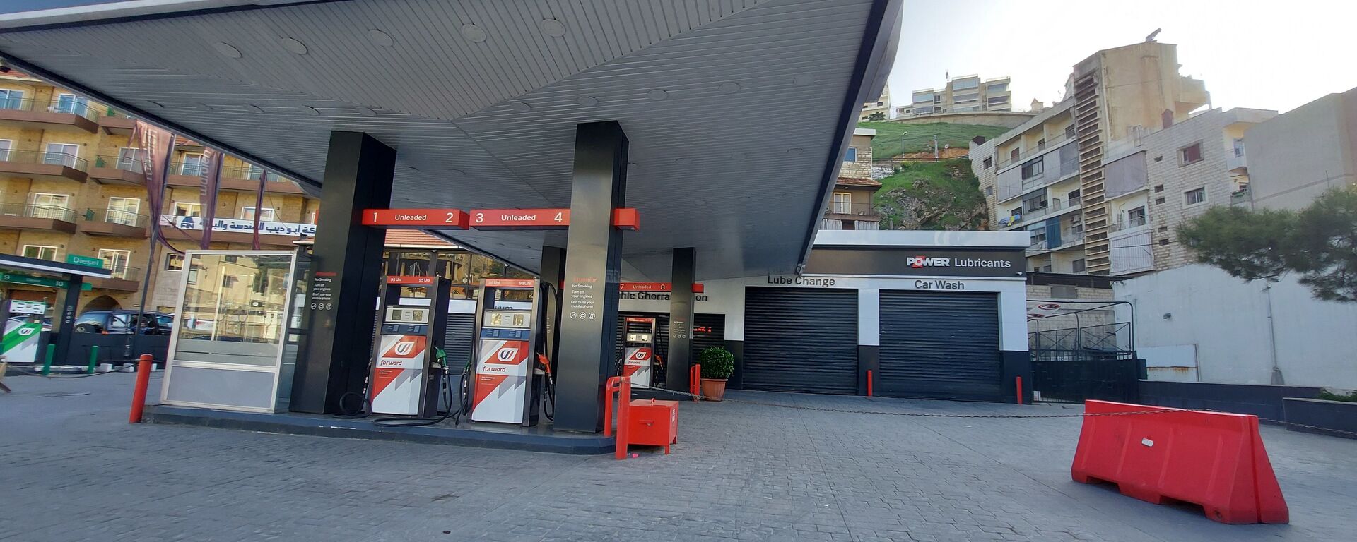 أزمة البنزين في البقاع شرقي لبنان 19 أبريل 2021 - سبوتنيك عربي, 1920, 23.11.2025