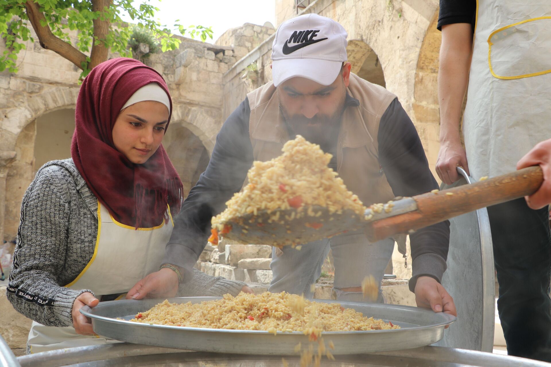 أمهات اليتامى في حلب يصرخن بوجه الجوع: خسئت في رمضان - سبوتنيك عربي, 1920, 22.04.2021