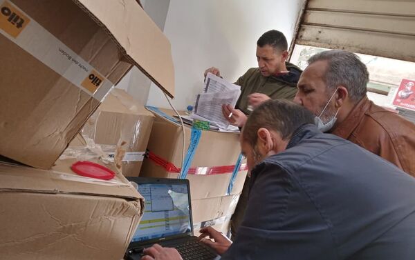 مبادرة حسناوت الخير النسائية لمساعدة آلاف الأسر الليبية بمصر  - سبوتنيك عربي