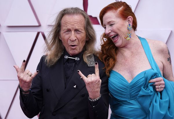 الممثل بول راسي يفوز بجائزة أوسكار لأفضل ممثل مساعد في فيلم Sound of Metal، مراسم الحفل الـ93 لتوزيع جوائز أوسكار في لوس أنجلوس، كاليفورنيا، الولايات المتحدة 25 أبريل 2021 - سبوتنيك عربي