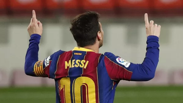 ميسي خلال مباراة برشلونة وفالنسيا في الدوري الإسباني - سبوتنيك عربي