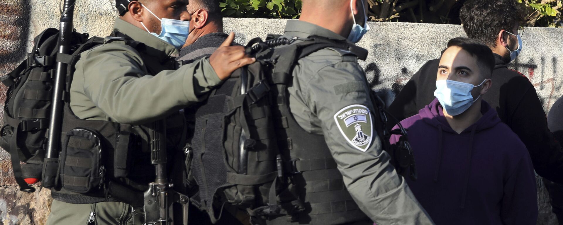 مواجهات بين أهالي حي الشيخ جراح وقوات الشرطة الإسرائيلية والمستوطنين، القدس الشرقية، فلسطين، 19 مارس 2021 - سبوتنيك عربي, 1920, 02.06.2021