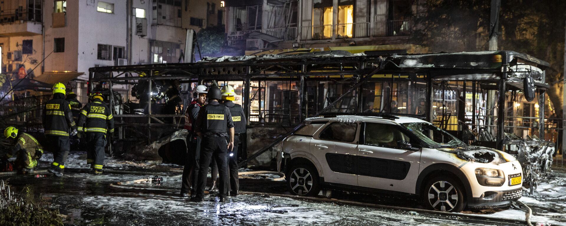 تداعيات قصف المقاومة الفلسطينية على حي حولون، مدينة تل أبيب، إسرائيل، 11-12 مايو 2021 - سبوتنيك عربي, 1920, 13.05.2021