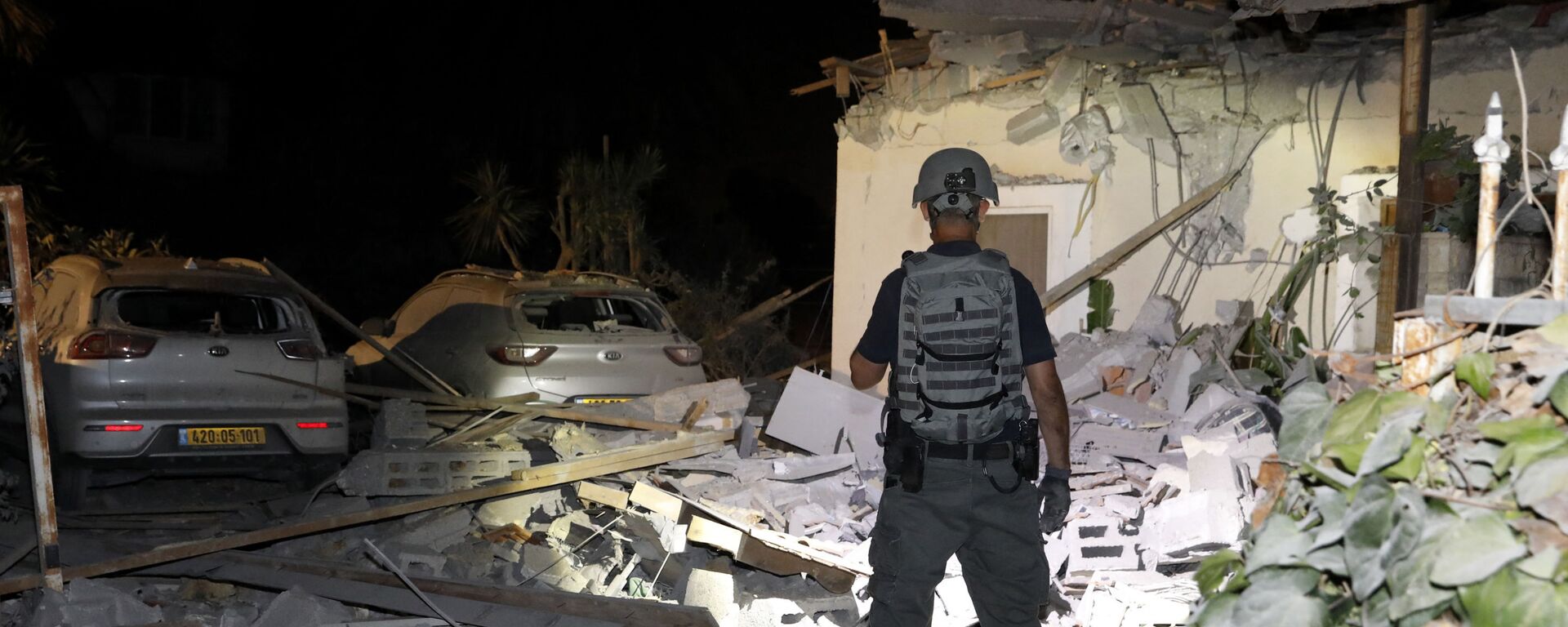 تداعيات قصف المقاومة الفلسطينية على مدينة تل أبيب، إسرائيل، 11-12 مايو 2021 - سبوتنيك عربي, 1920, 12.05.2021