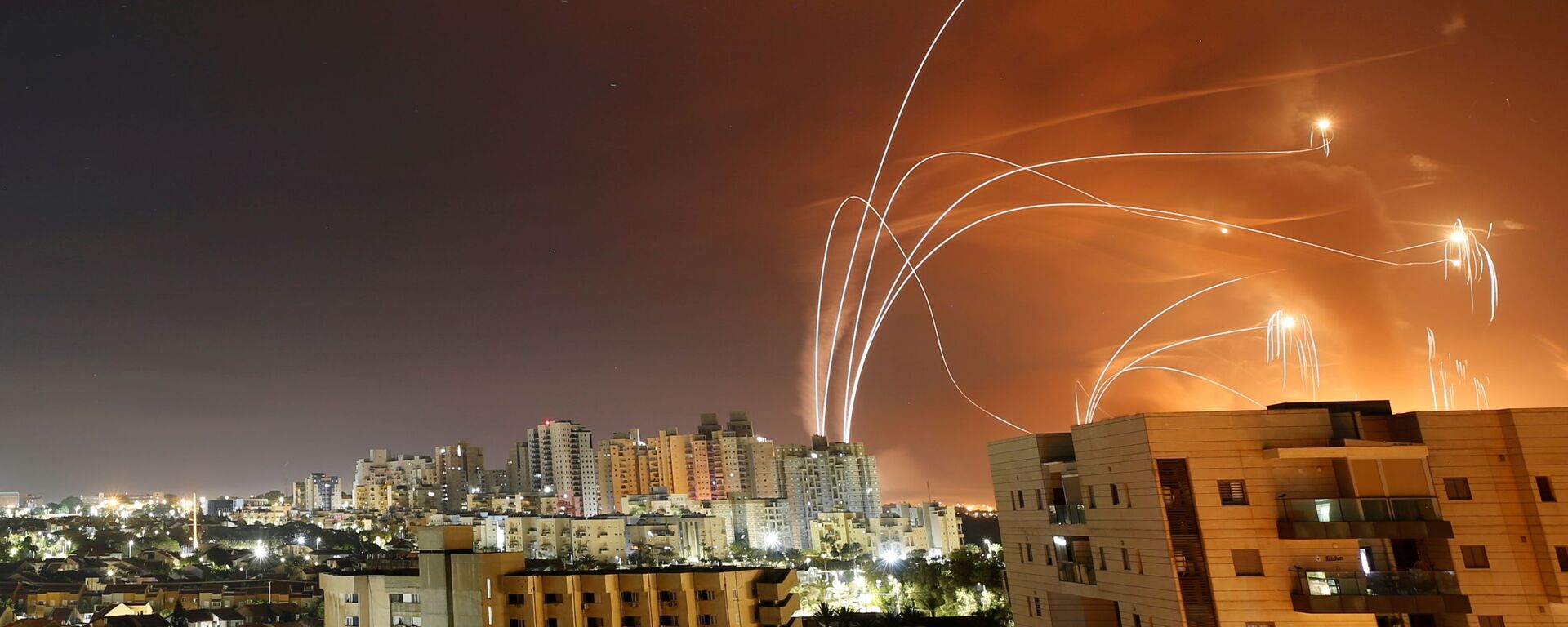 قصف المقاومة الفلسطينية على عسقلان، إسرائيل، 11-12 مايو 2021 قصف المقاومة الفلسطينية على عسقلان، إسرائيل، 11-12 مايو 2021 - سبوتنيك عربي, 1920, 12.05.2021
