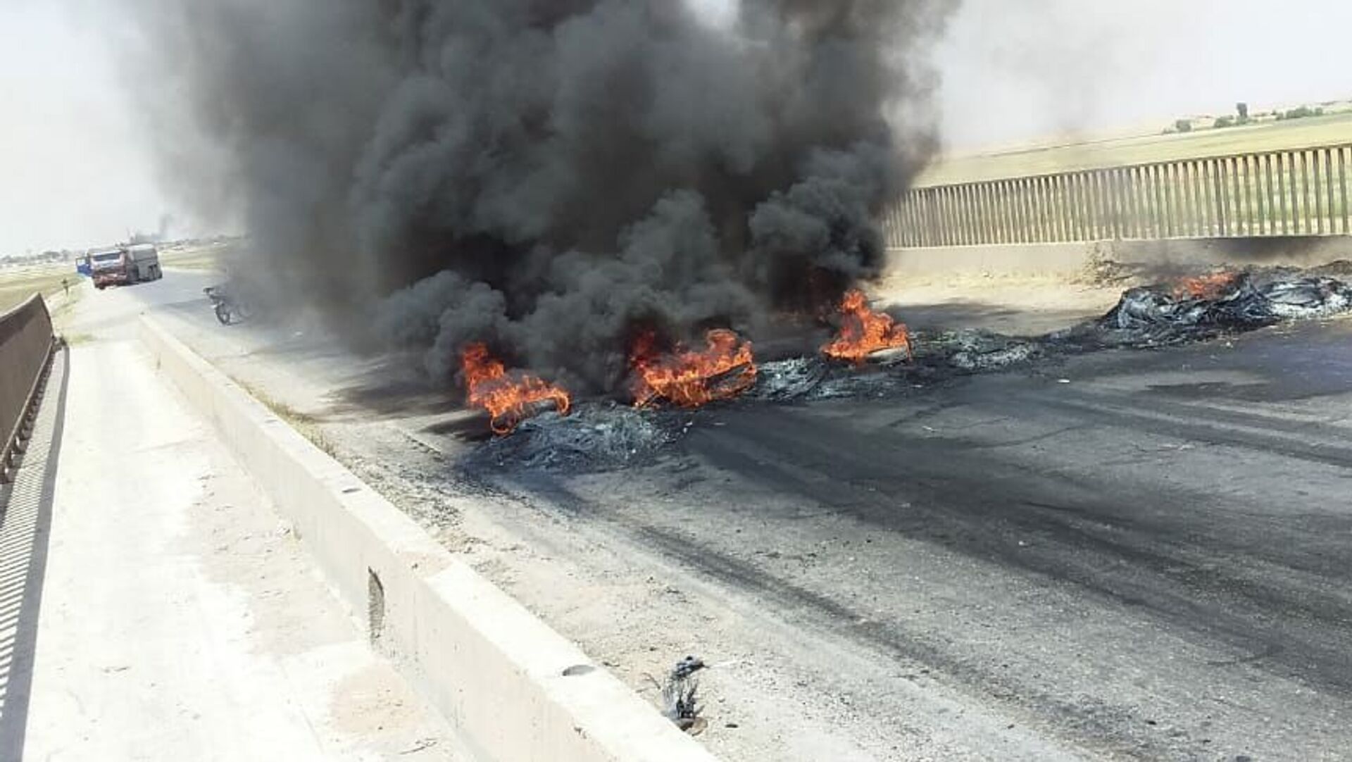 القبائل العربية تحرر موقعا لمسلحين موالين للجيش الأمريكي شرقي سوريا القبائل العربية تحرر موقعا لمسلحين موالين للجيش الأمريكي شرقي سوريا - سبوتنيك عربي, 1920, 16.06.2021