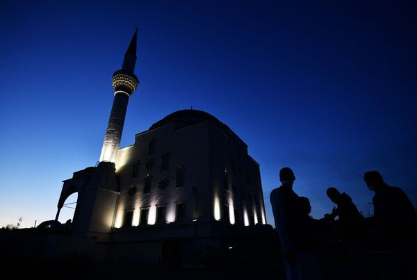  صلاة عيد الفطر في مدينة يكاترينبورغ، روسيا 13 مايو 2021 - سبوتنيك عربي