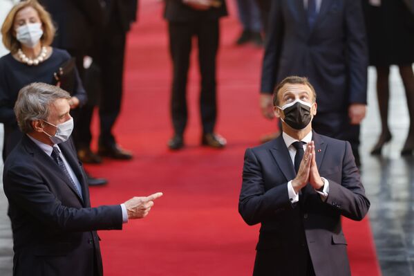 الرئيس الفرنسي إيمانويل ماكرون، ورئيس البرلمان الأوروبي ديفيد ساسولي إلى البرلمان الأوروبي في ستراسبورغ بشرق فرنسا، 9 مايو 2021 قبل إطلاق مؤتمر مستقبل أوروبا والاحتفال بيوم أوروبا. - سبوتنيك عربي