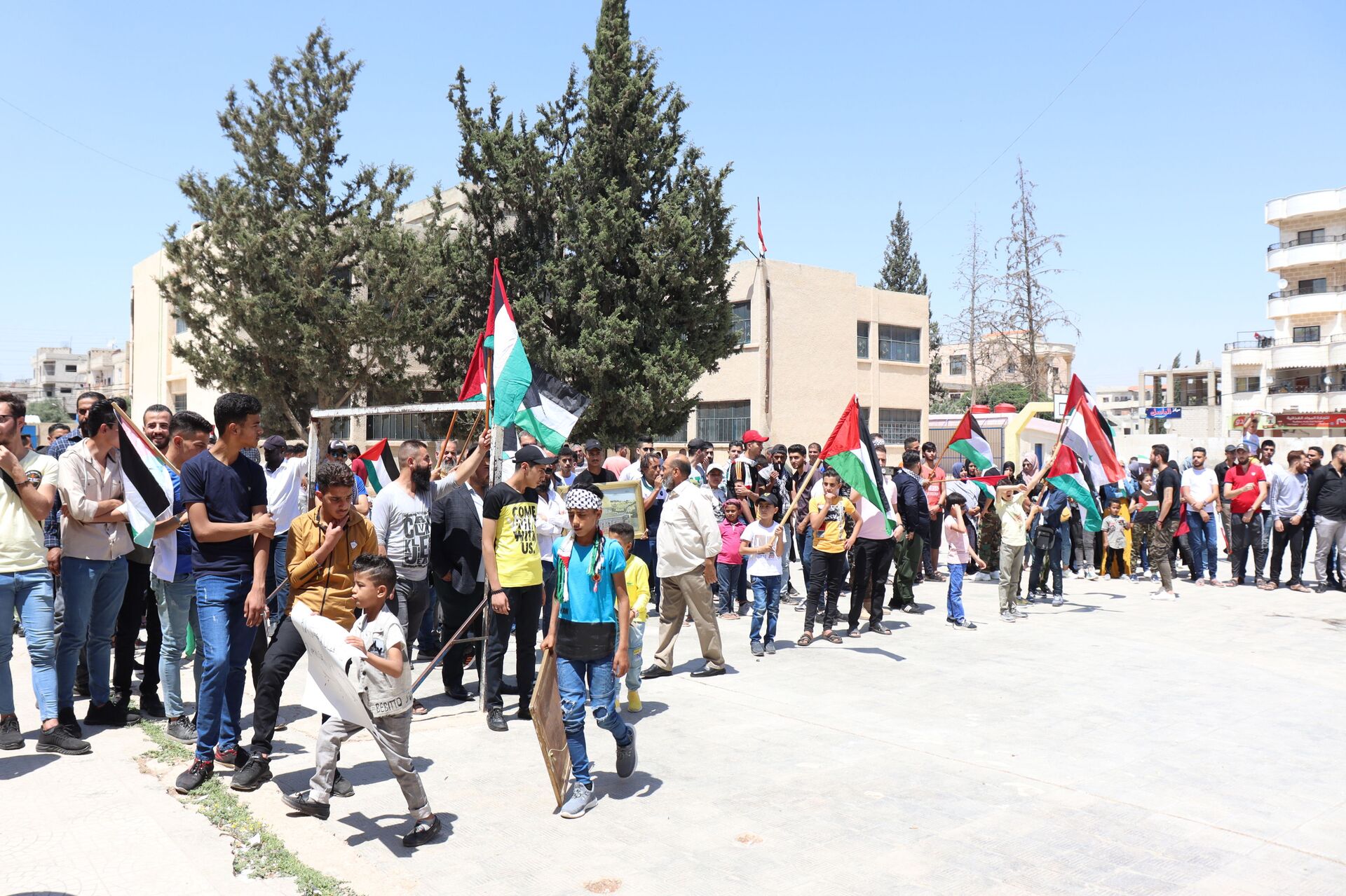 فلسطينيو درعا: عالقدس رايحين شهداء بالملايين.. فيديو وصور - سبوتنيك عربي, 1920, 14.05.2021