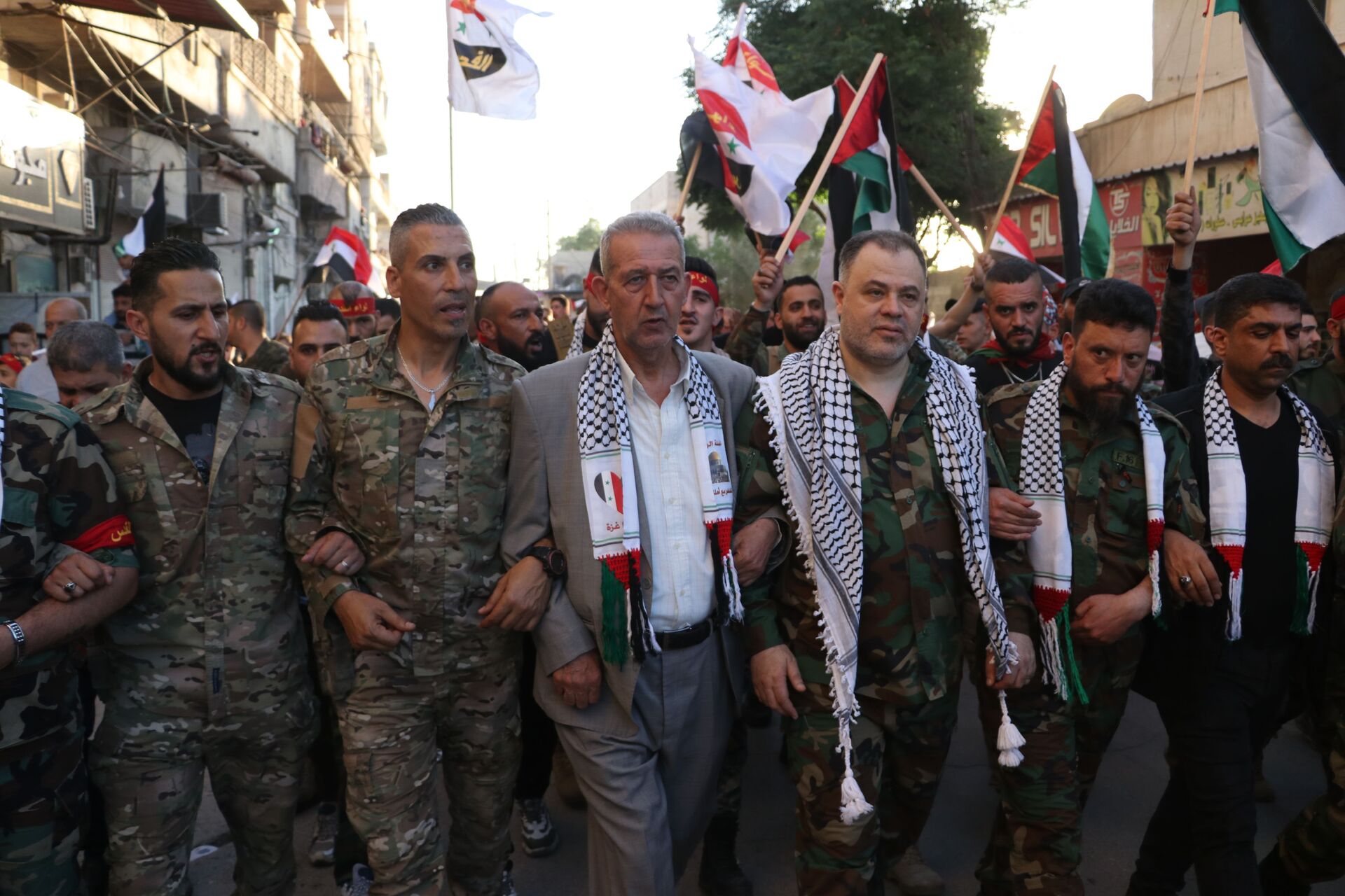 لواء القدس في حلب: نحن من فلسطين وإلى فلسطين... صور وفيديو - سبوتنيك عربي, 1920, 15.05.2021