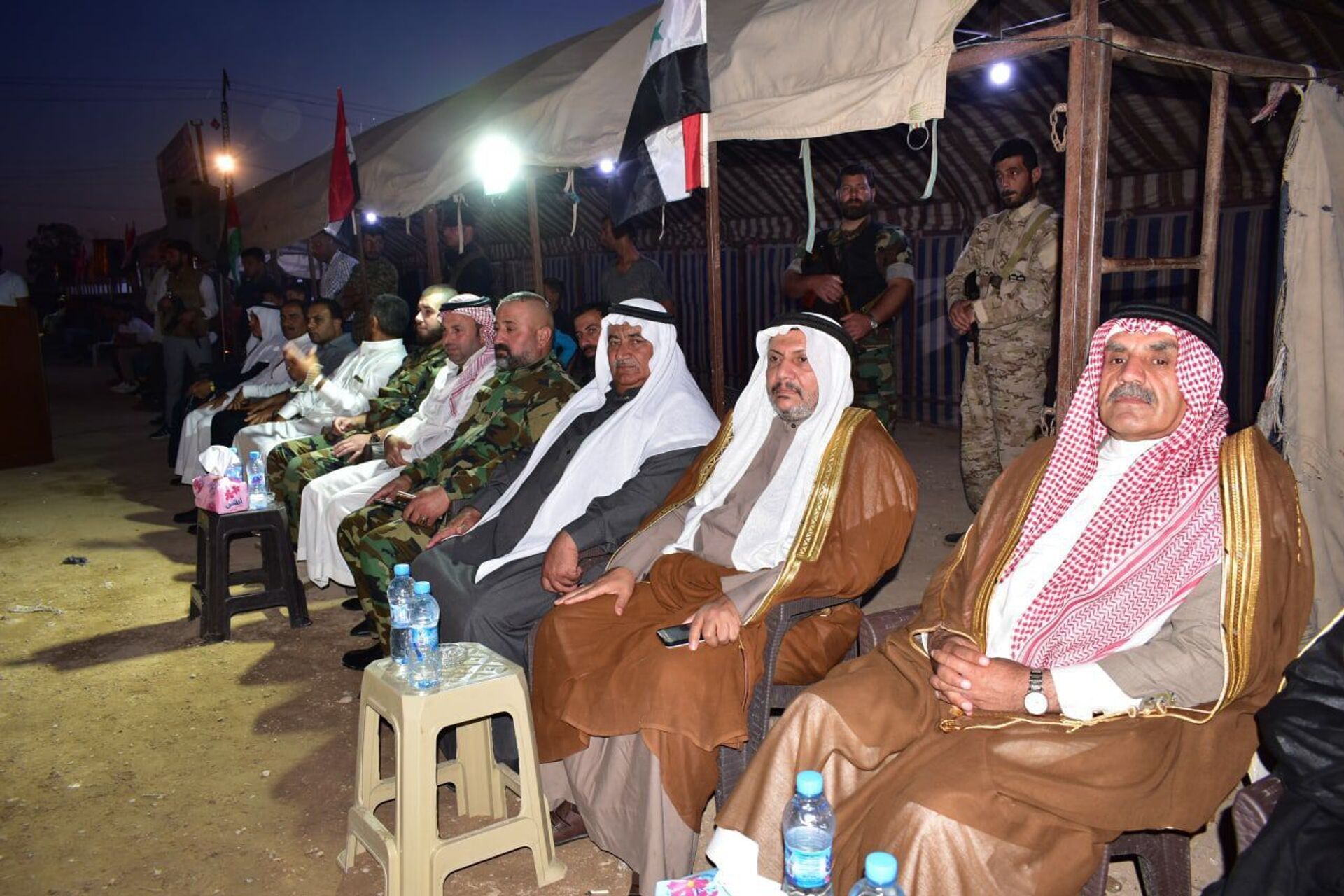 قبائل دير الزور تعلن استمرار المقاومة ضد الجيش الأمريكي وتسمي مرشحها لرئاسة سوريا - سبوتنيك عربي, 1920, 20.05.2021