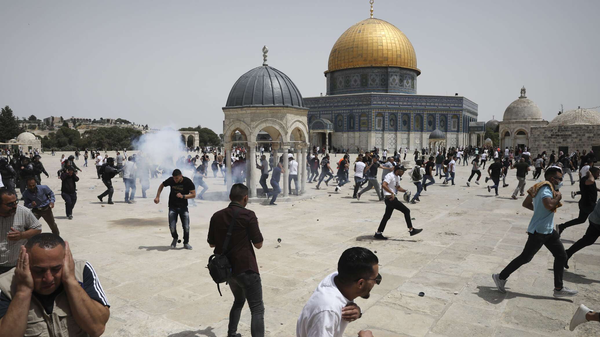 مفتي القدس يعلق لـ"سبوتنيك" على قرار إسرائيل بإبعاده عن المسجد الأقصى