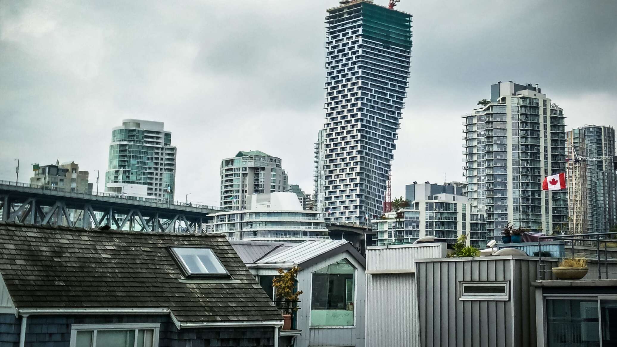 كندا تفرض عقوبات على 7 أشخاص على صلة بإيران