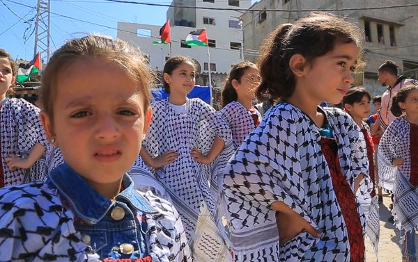 مبادرة ترفيهية لرسم الابتسامة على وجوه أطفال قطاع غزة والتخفيف من آثار الحرب، فلسطين 28 مايو 2021 - سبوتنيك عربي