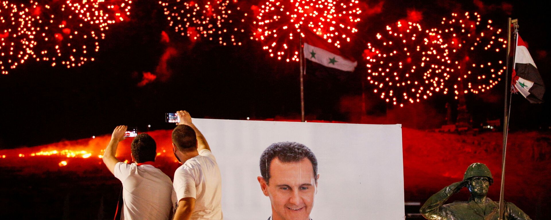 احتفالات في عموم سوريا بفوز الرئيس بشار الأسد في الانتخابات الرئاسية السورية، دمشق، سوريا 27 مايو 2021 - سبوتنيك عربي, 1920, 07.12.2021