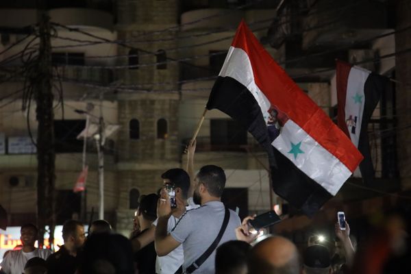 احتفالات في شوارع طرابلس بفوز بشار الأسد بالرئاسة السورية، لبنان 27 مايو 2021 احتفالات في شوارع طرابلس بفوز بشار الأسد بالرئاسة السورية، لبنان 27 مايو 2021 - سبوتنيك عربي