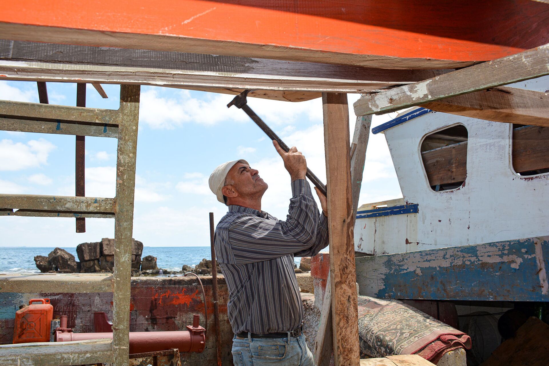 أرواد السورية... آخر صناع السفن الفينيقية التي مخرت بحار العالم القديم - سبوتنيك عربي, 1920, 04.06.2021