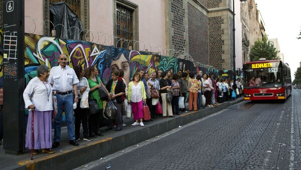 حافلة نقل سريع في مكسيكو سيتي - سبوتنيك عربي