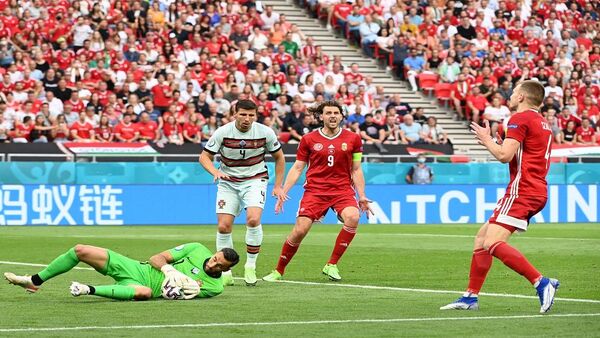 مباراة منتخبي البرتغال والمجر في بطولة الأمم الأوروبية يورو 2020 مباراة منتخبي البرتغال والمجر في بطولة الأمم الأوروبية يورو 2020 - سبوتنيك عربي