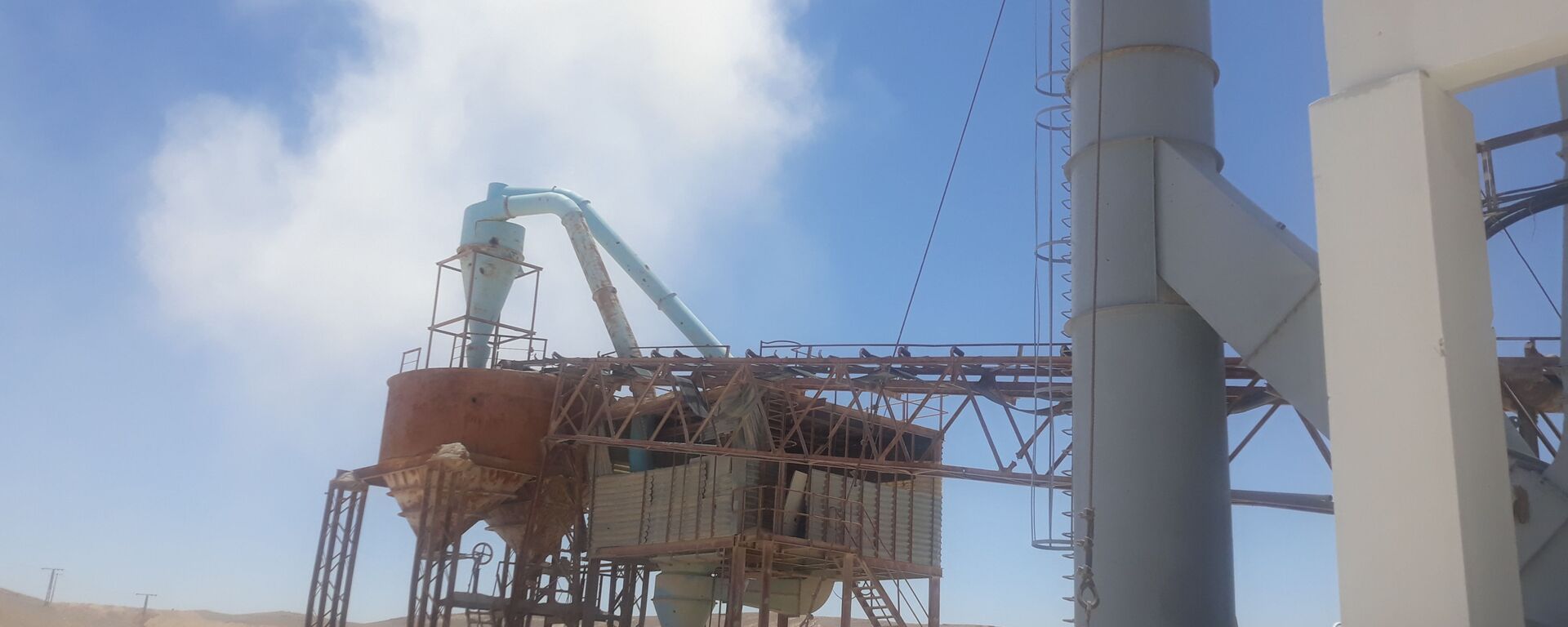 مصنع خنيفيس للفوسفات وسط سوريا، 18 يونيو 2021 - سبوتنيك عربي, 1920, 13.02.2025