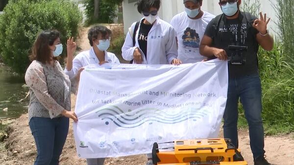 أول روبوت تونسي لتنظيف الموانئ من التلوث في ميناء سيدي بوسعيد - سبوتنيك عربي