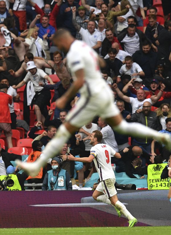مباراة دور الـ 16 من بطولة يورو 2020 - كابتن المنتخب الإنجليزي هاري كين بعد تسجيله هدفا في مرمى المنتخب الألماني في ملعب ويمبلي، إنجلترا 29 يونيو 2021 - سبوتنيك عربي
