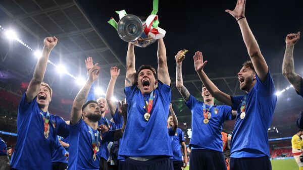 المنتخب الإيطالي يفوز بكأس بطولة أمم أوروبا يورو 2020 في ملعب ويمبلي، لندن، إنجلترا 11 يوليو 2021 - سبوتنيك عربي
