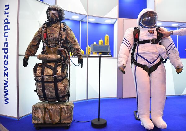 انطلاق فعاليات معرض الطيران الدولي ماكس 2021 في القاعدة الجوية جوكوفسكي، ضواحي موسكو، روسيا 20 يوليو 2021 - سبوتنيك عربي