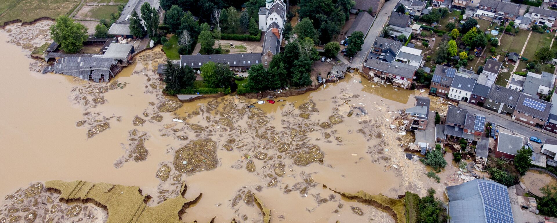 قلعة أثرية دمرت إثر فيضان ضخم أصاب مدينة إرفتشتات، ألمانيا 17 يوليو 2021 - سبوتنيك عربي, 1920, 18.06.2022