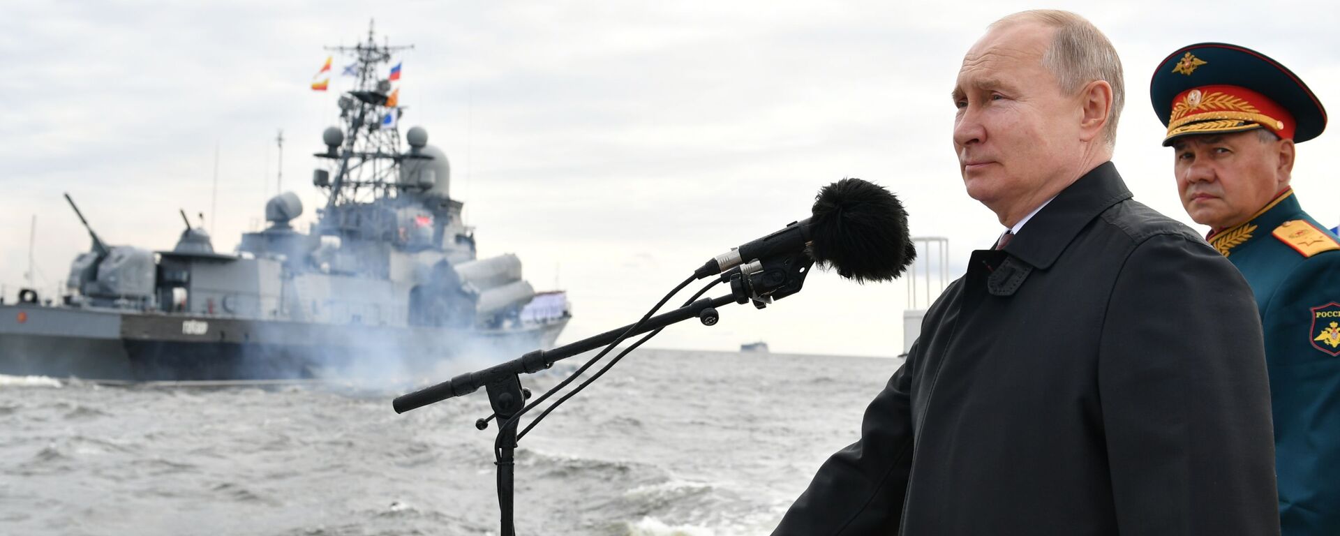 عيد البحرية الروسية في سان بطرسبورغ، الذكرى الـ325 لتأسيس الأسطول البحري، 25 روسيا 2021 - سبوتنيك عربي, 1920, 25.07.2021