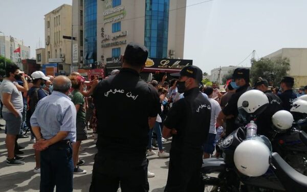 صور من أمام ساحة البرلمان بالعاصمة تونس في إطار حراك 25 يوليو - سبوتنيك عربي