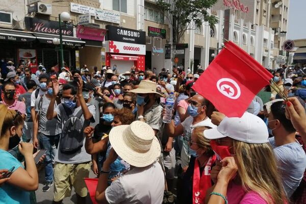 صور من أمام ساحة البرلمان بالعاصمة تونس في إطار حراك 25 يوليو - سبوتنيك عربي