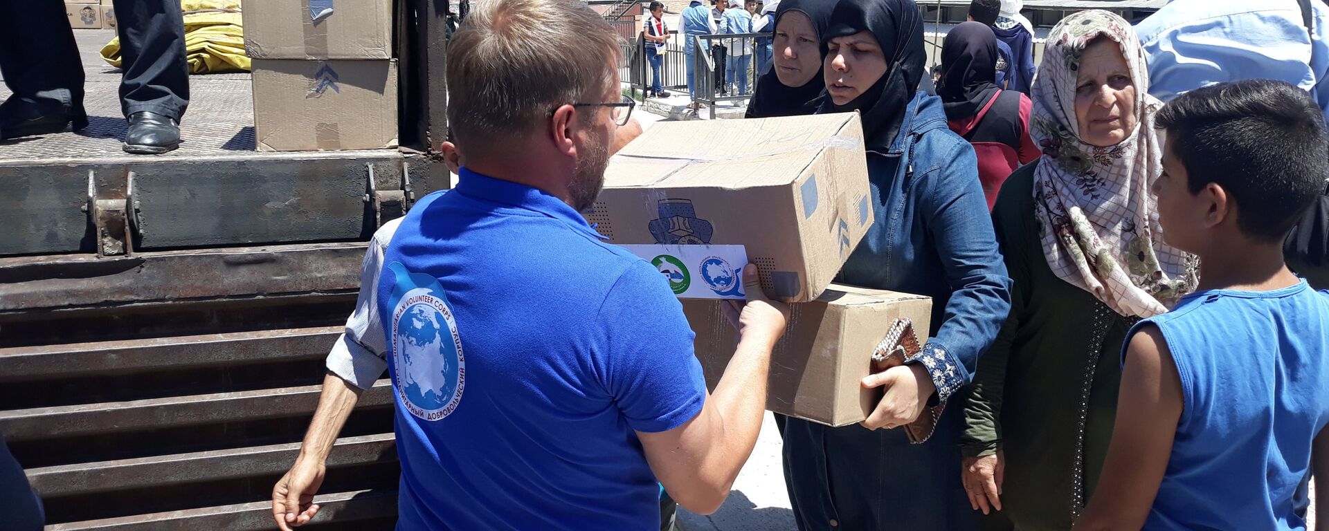 مساعدات من خانتي مانسيسك الروسي تصل منطقة حسياء الصناعية وسط سوريا، 29 يوليو 2021 - سبوتنيك عربي, 1920, 12.07.2022