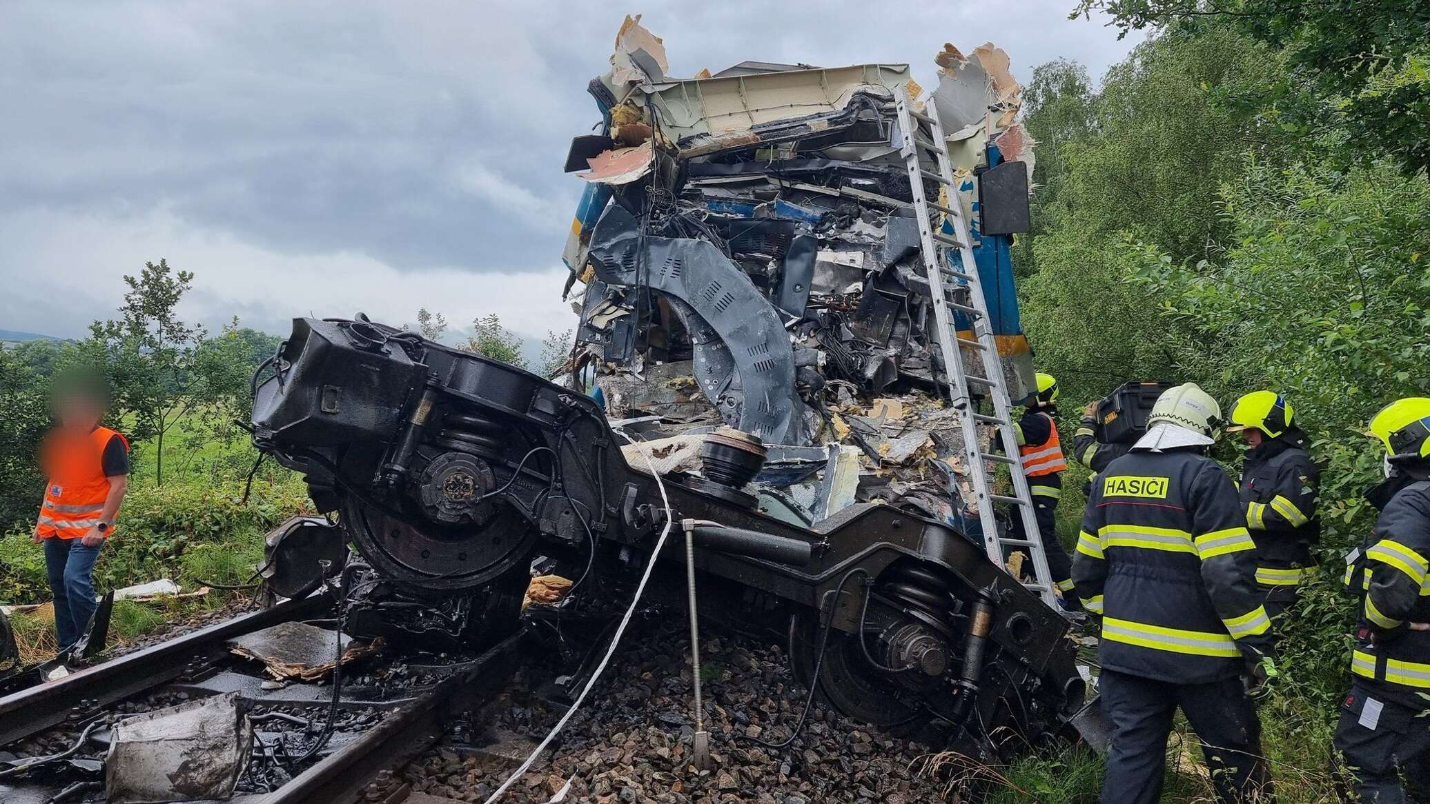 إصابة 11 شخصا في حادث تصادم قطارين قرب براتيسلافا في سلوفاكيا