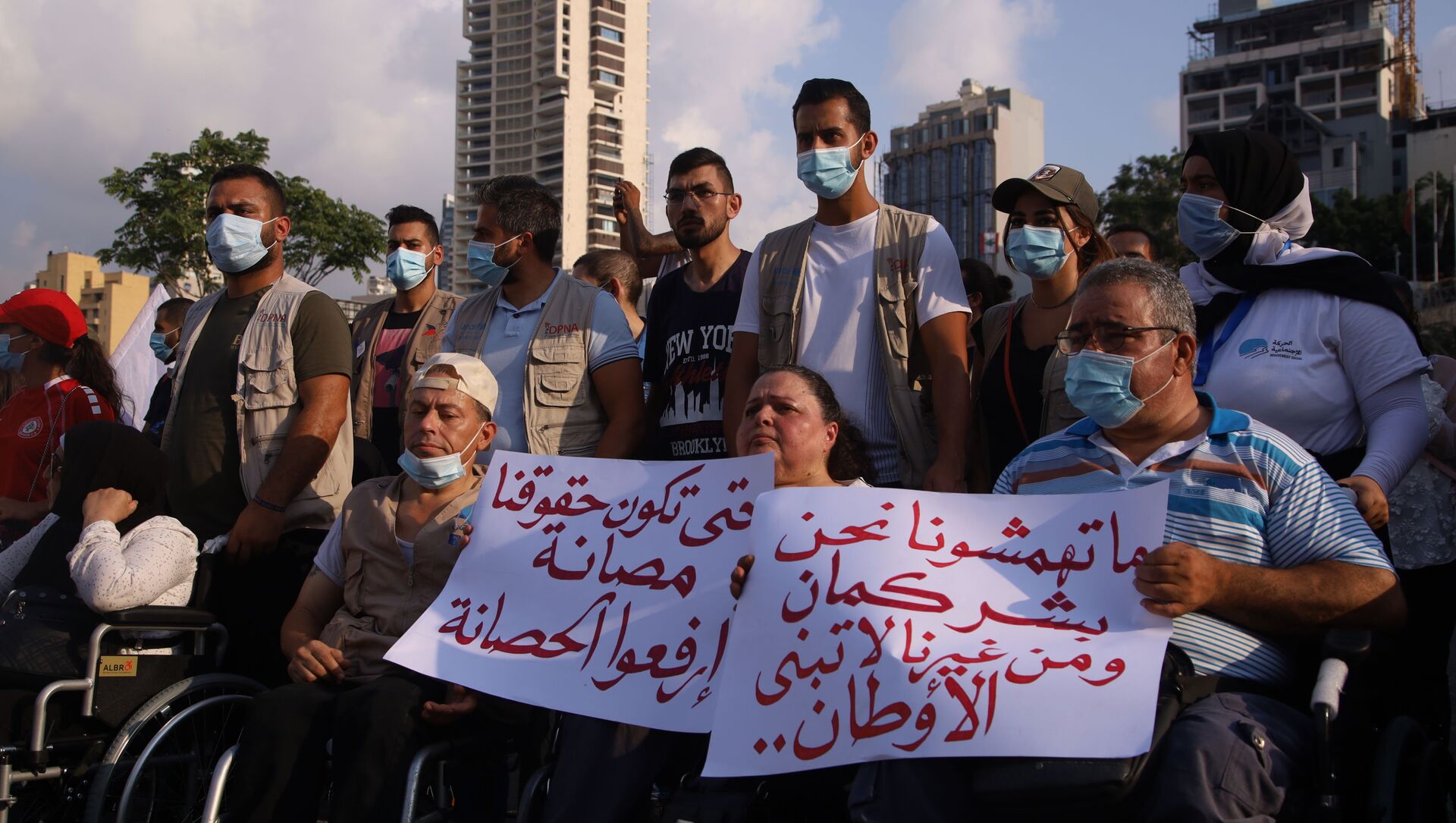 أهالي ضحايا انفجار مرفأ بيروت، اليوم الأحد، بأول تجرك لهم في لبنان، بعد الذكرى السنوية للكارثة - سبوتنيك عربي, 1920, 08.08.2021