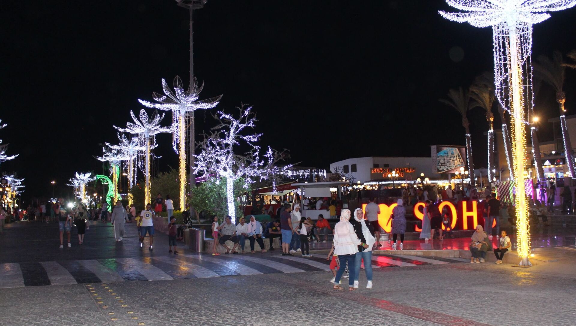 منتجعات شرم الشيخ تتزين لاستقبال السياح الروس منتجعات شرم الشيخ تتزين لاستقبال السياح الروس - سبوتنيك عربي, 1920, 11.08.2021